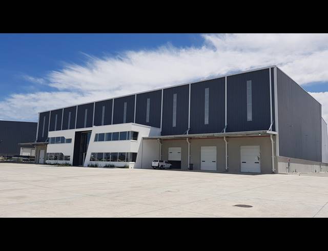 5,500M² WAREHOUSE TO LET IN BRACKENFELL INDUSTRIAL